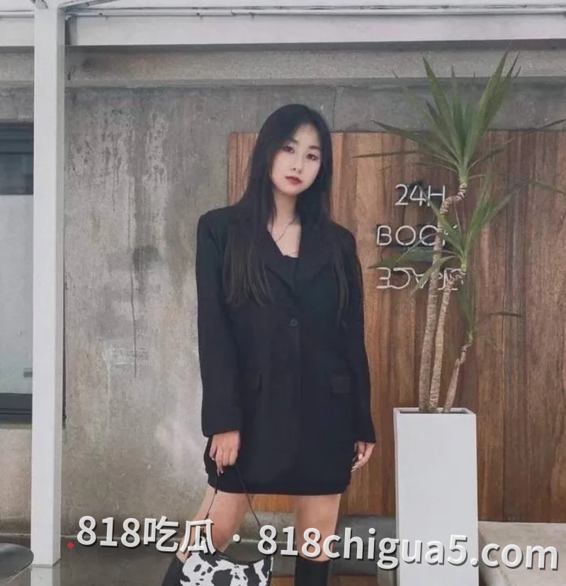 湖北武汉外国语学校美术老师 许澄澄 性爱视频流出 在床上被男友操到淫水四溅