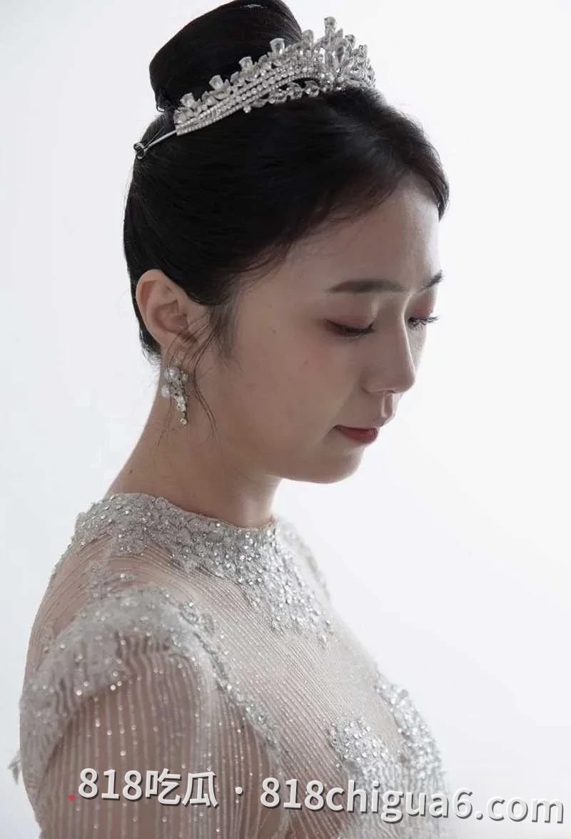 山东纯美新娘小欣婚礼现场被摄影师口爆 还是领导专属肉便器 只能说娶了他这辈子有了
