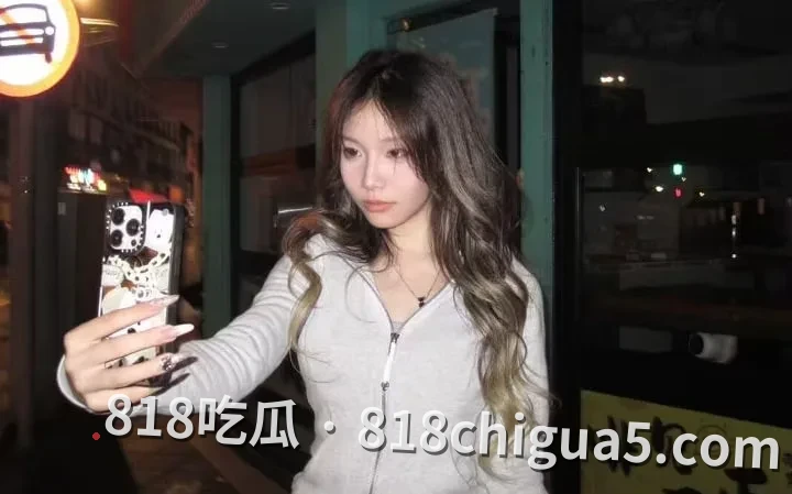 山东青岛理工科系花刘雅婷自拍做爱流出!巨乳翘臀身材完美,扭腰摆臀勾引男人,高跟丝袜M字开腿挨操,淫水四溅喷湿床单 #刘雅婷 #青岛理工 #系花 #自拍做爱 #巨乳#高跟丝袜 #M字开腿 #勾引 #刘雅婷性爱视频 #818吃瓜 #818吃瓜网 #青岛理工科系花刘雅婷 #刘雅婷不雅视频