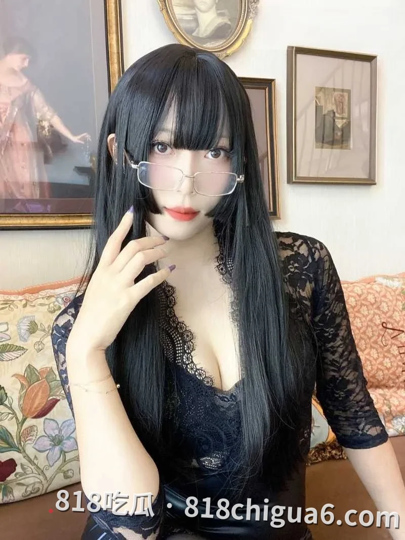 微密圈极品御姐Money冷冷 金丝眼镜黑丝制服上演极致麻辣教师诱惑 那个男人能忍住