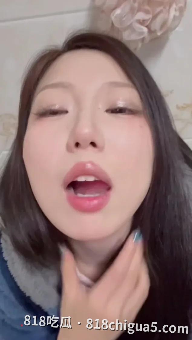 外表越是清纯私下越是淫荡 绝美御姐沈辰媛口交吞精性爱视频