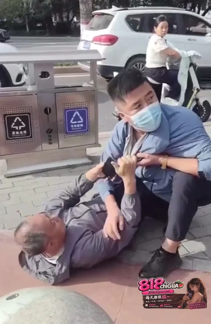 包头九原彩虹桥突发：老头骑车撞人反诬小伙碰瓷，监控还原荒诞一幕