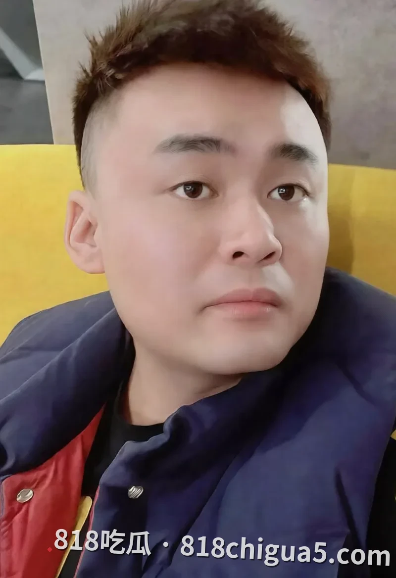 陕西网红座山雕捧老婆与男网红炒CP被绿,假戏真做拍淫片网友赐名武大雕