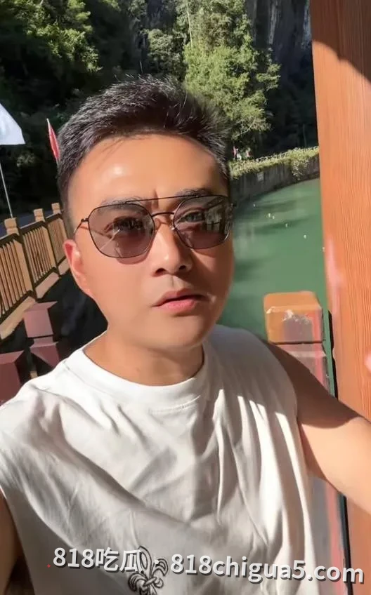 抖音246万粉男网红杨少万字长文怒撕前妻柠柠!知三当三婚内出轨,酒店约炮换装黑丝被情夫爆操打桩,励志单亲妈妈人设彻底崩塌!