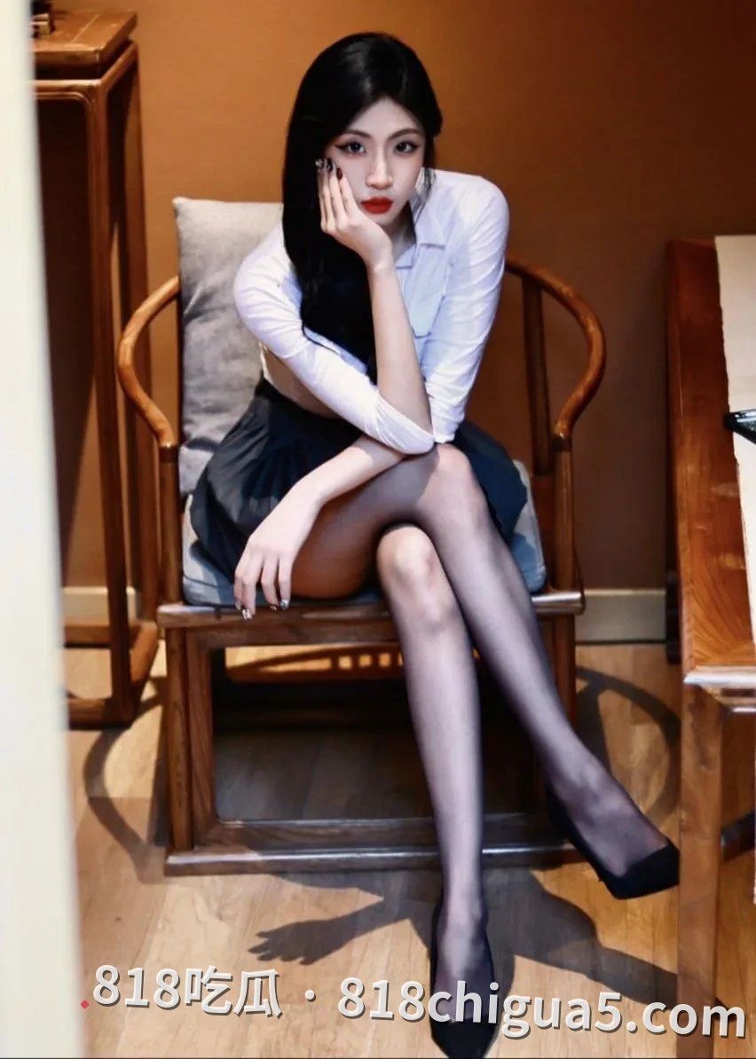 南京艺术学院舞蹈系邓亚丽不雅露脸自拍流出 女上位超会摇 超敏感痉挛体质