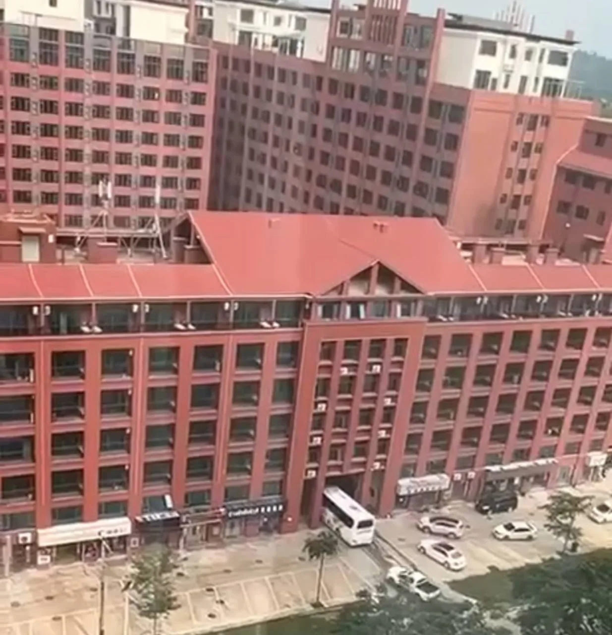 老挝金三角特区“鑫城园区”遭清剿后，仍偷偷恢复运营！