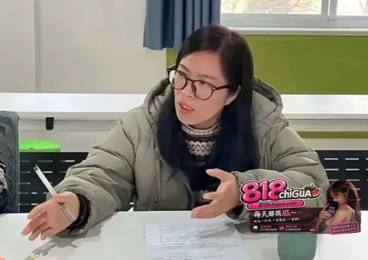 江苏东台实验小学女教师梁雪芳偷情家长被实名举报，聊天记录，出轨视频全网曝光！