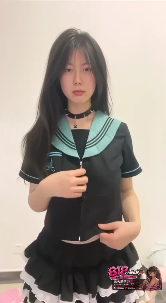 极品巨乳福利姬舌头君定制跳脱衣舞视频特写展示无毛嫩穴身材一绝顶尖少女美乳极品颜值媚香惑世!