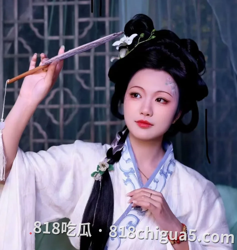 山东艺术学院女大学生王爱酒店约炮视频流出!丰腴胴体动感十足,猛操骚穴到高潮失控,淫叫娇喘直冲耳膜。
