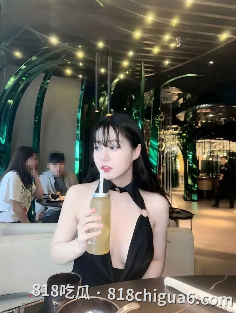 神似Lisa的御姐名媛约炮下海视频 一线天美鲍被大鸡巴爆操 肛塞内射调教骚母狗