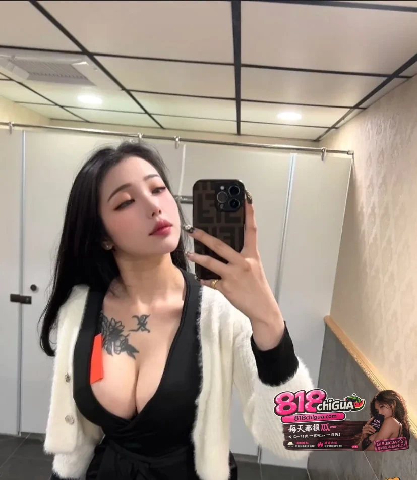 超漂亮微胖纹身小网红 香 与金主出租屋自拍露脸口交无套做爱视频曝光 叫声超级骚极致反差