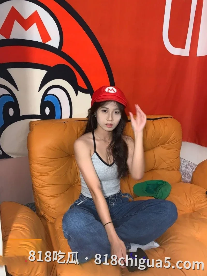 天津极品护士母狗白小莲性爱视频曝光!白天清纯给病人打针,晚上骚逼发痒求着鸡吧插针,还要去无套内射精液灌满。