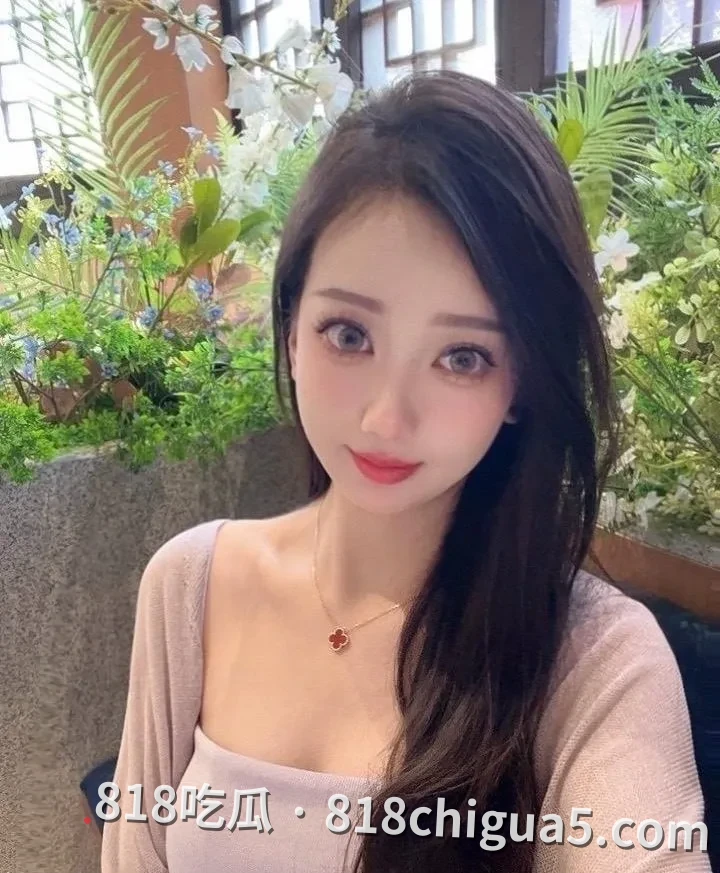 湖北职业技术学院拜金学姐 杨佳慧 闺蜜曝光其勾搭金主 酒店性爱视频 全学校疯传 人设彻底崩踏