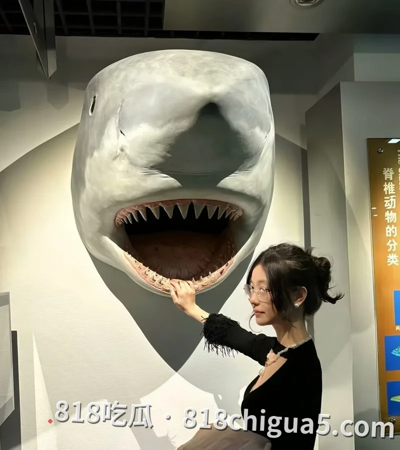 九江文学与传媒学院 清纯学妹 周予 在宿舍口交被内射 情侣自拍反差太夯了 吃鸡吃到拉丝