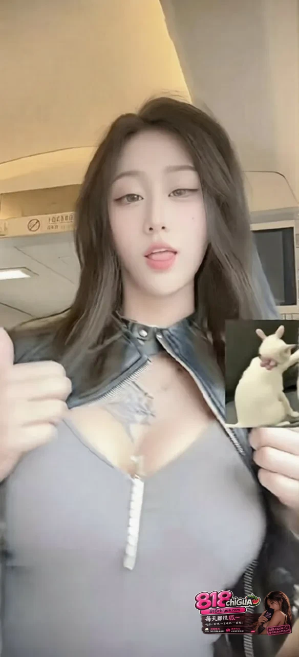 抖音百万粉丝女网红 biubiu 约炮私拍按摩器与肉棒齐攻白虎小穴奶浪狂摇放声淫叫