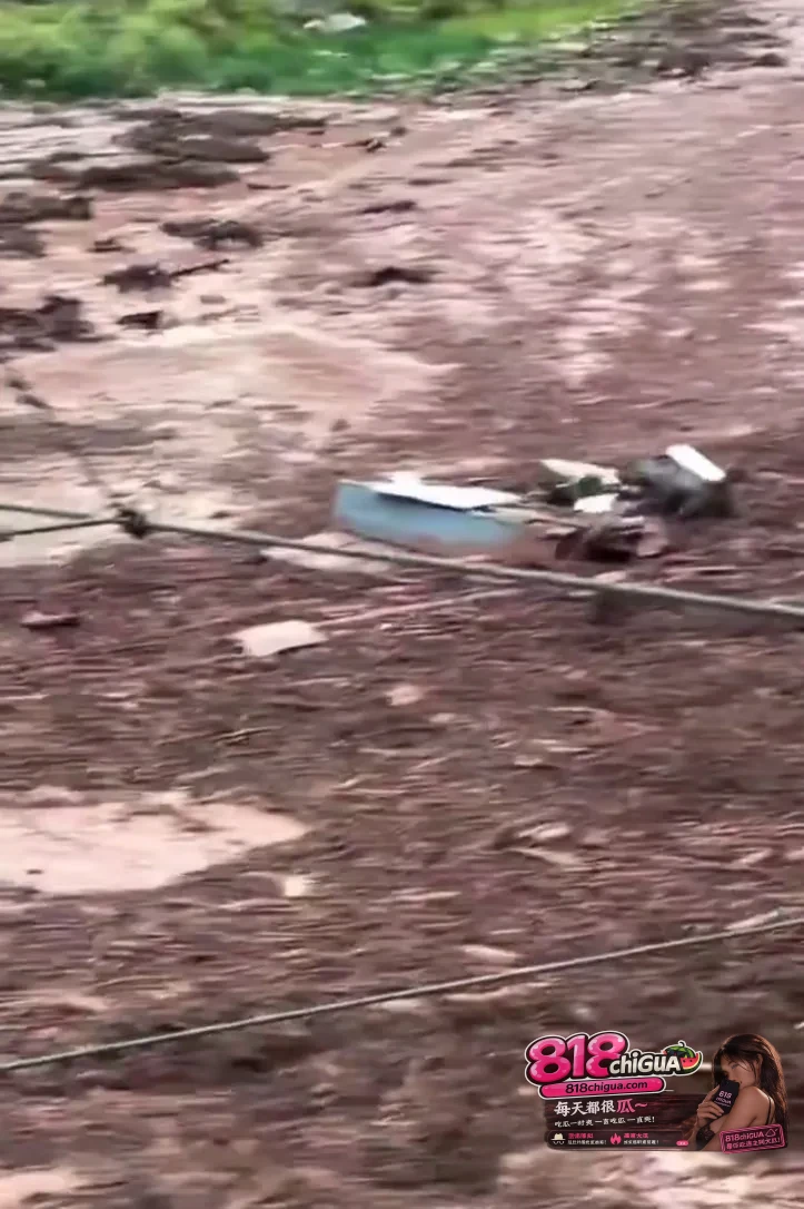 15英尺洪流摧毁全线桥梁!美国大峡谷惊魂一夜:大自然发怒时,人类有多渺小?