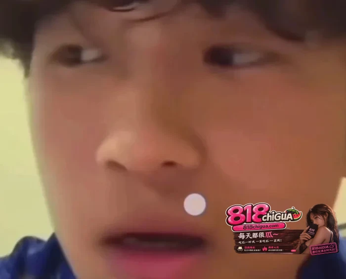 是素质低还是缺乏教育 佛山超盈实验中学足球队张旭在抖音开直播辱骂贵州