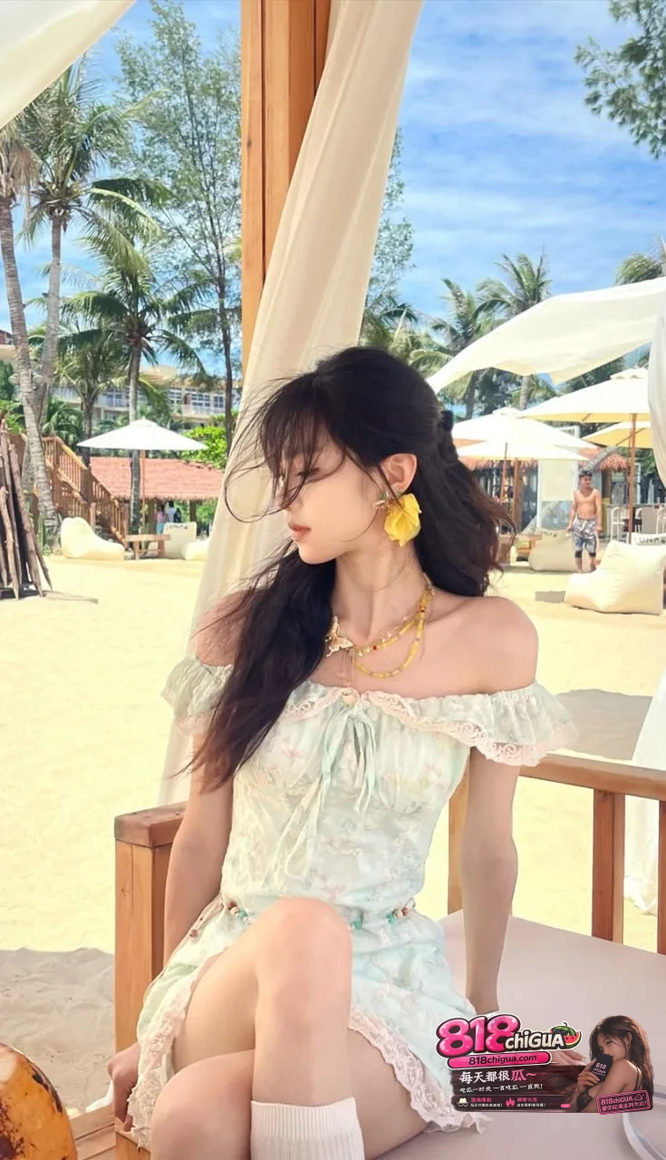 可甜可御成都高颜值女大【李心琪】酒店约炮视频曝光!完美露脸表情魅惑,女上位坐骑扭腰,娇喘声又软又浪