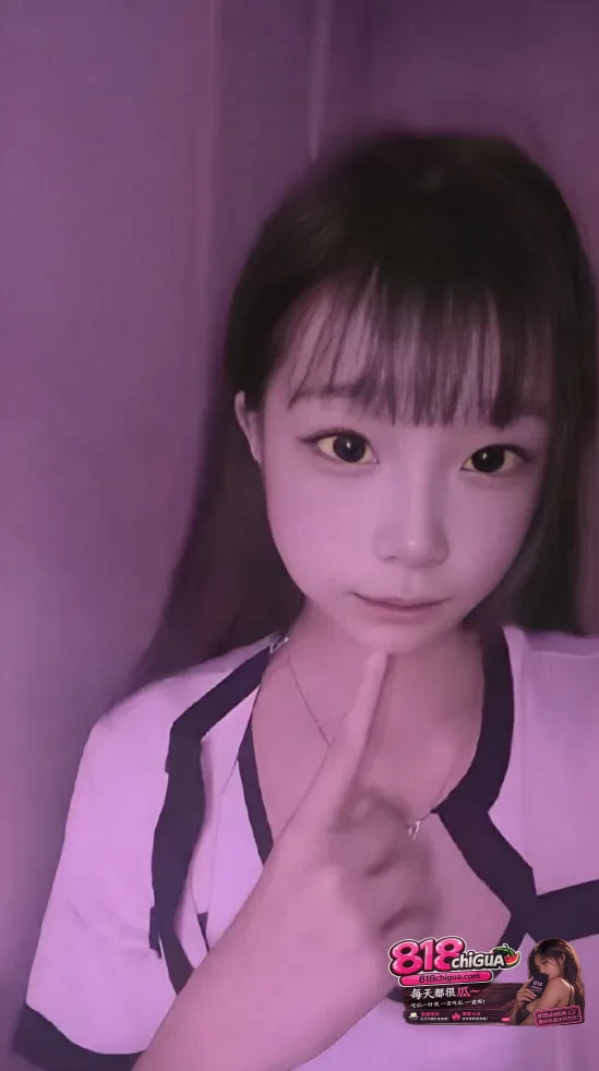 抖音海外版网红全民七辣极品反差骚女深夜直播回放金主在线调教性感骚穴被玩烂