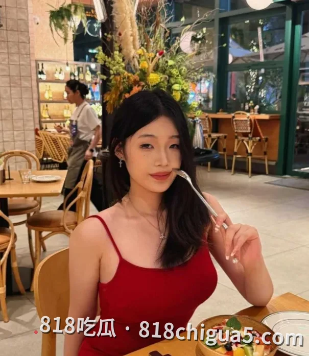 高颜值击剑运动员ins网美 小兔 自拍性爱视频 与前男友酒店激情做爱 美乳被抓到通红 淫靡画面刺激满分