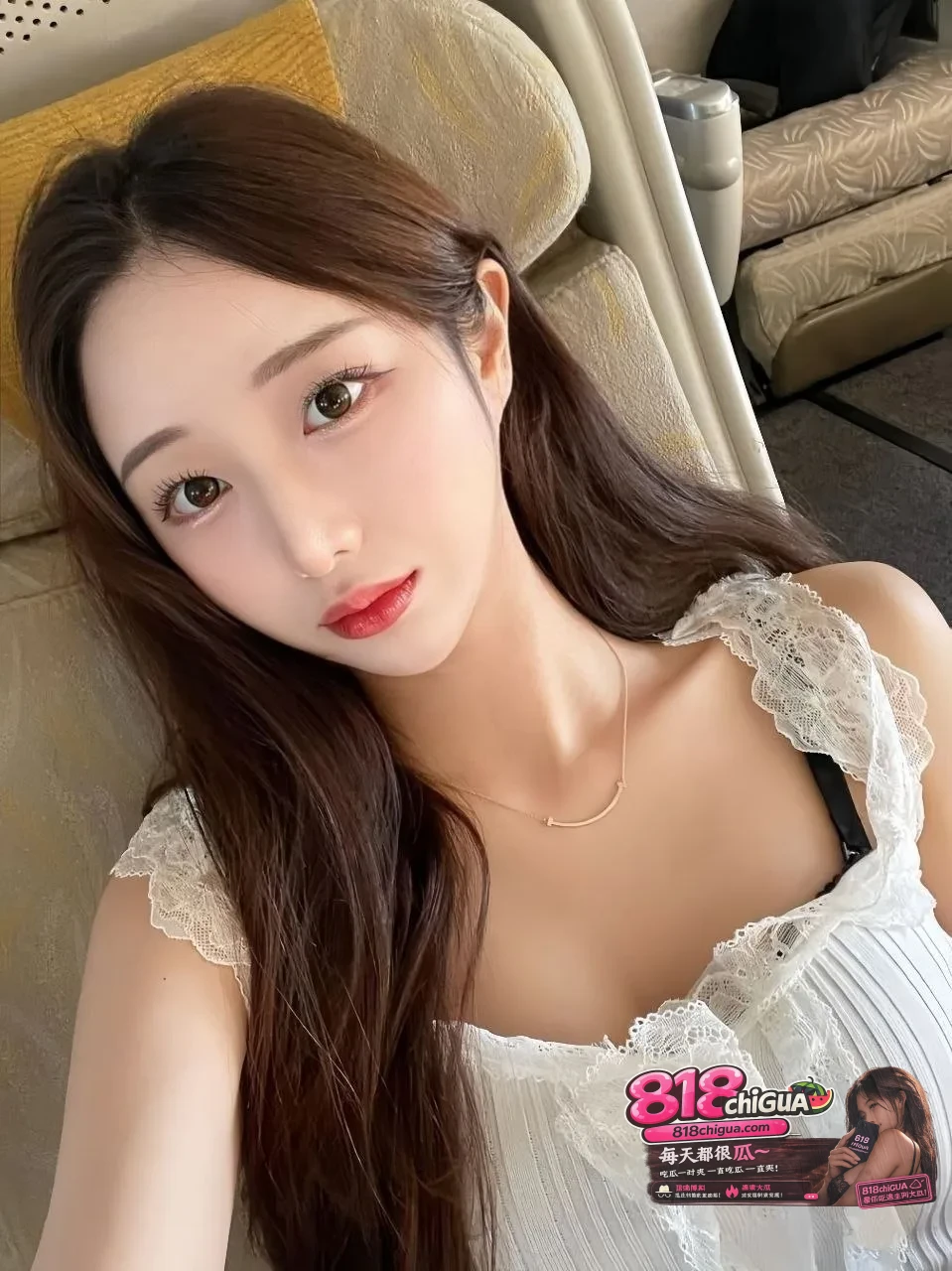 上海九头身顶级反差御姐【李曼玉】不雅视频流出！口交舔蛋上位骑乘，无套后入暴力打桩，绝顶身材被彻底玩坏！