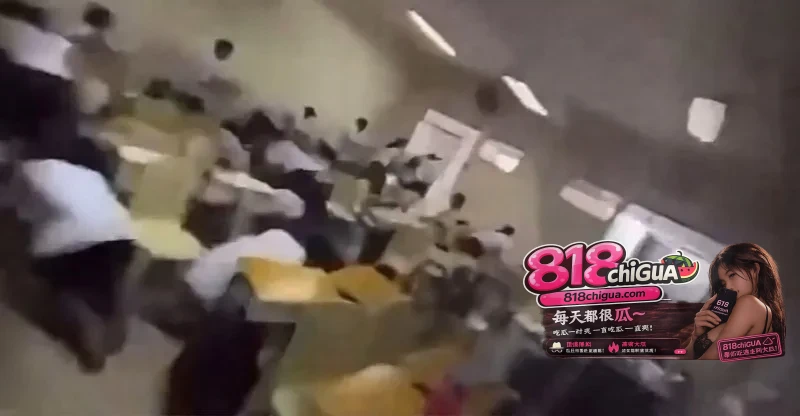 8月18日上午,菲律宾南部城市三宝颜校园枪击事件冲上热议,一学生携带枪支进入高中校园直播行凶随后自杀,造成一名学生死亡,多人受伤。