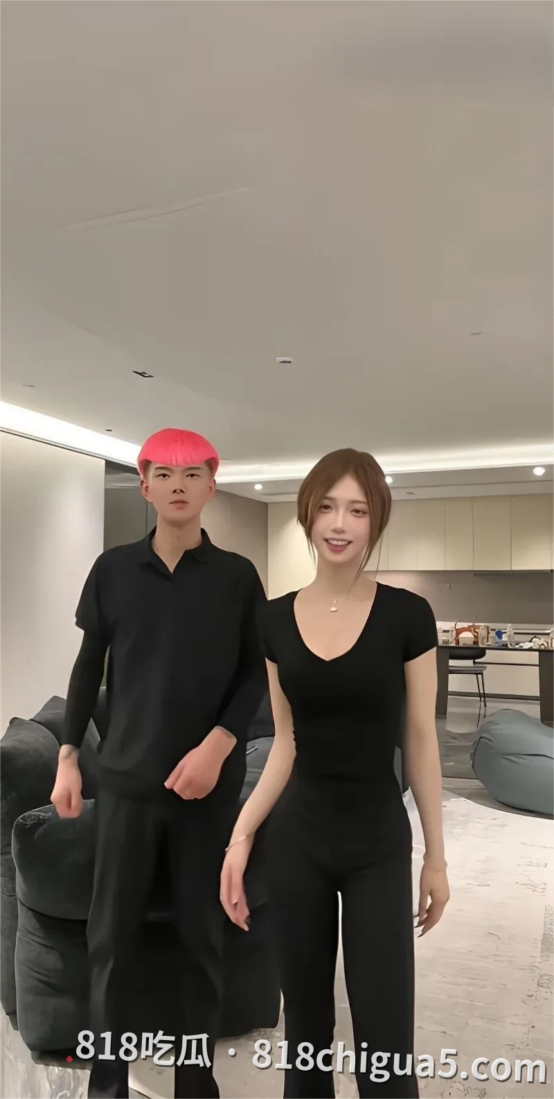 抖音网红北北酒店爆操太子妃最新流出,跪姿口交自慰吐舌猛操肥臀浪叫呻吟, 一晚上瘾高潮连连