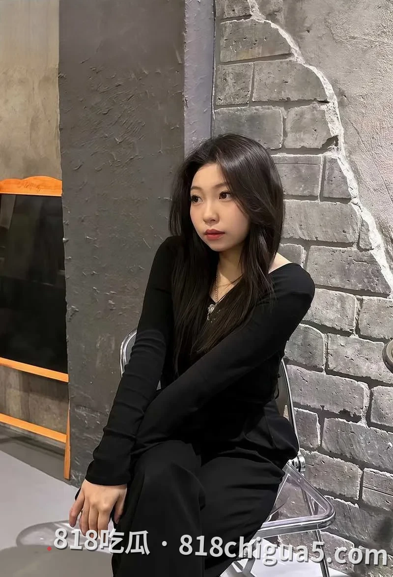 少妇的淫荡超乎你的想象 大理少妇秦梦秋约炮 假屌虐穴爽到高潮淫叫不断