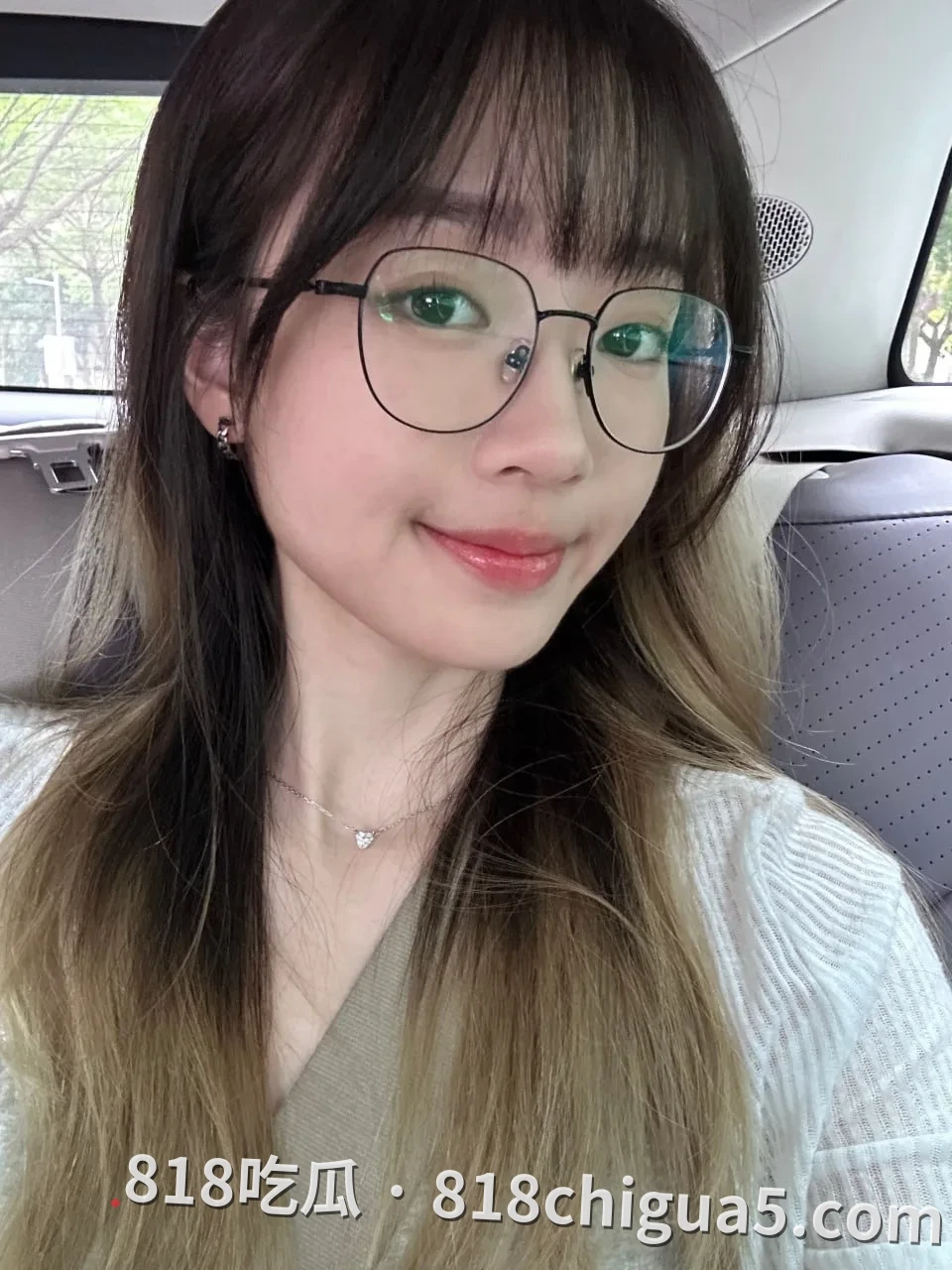 福建师范大学林文静与体育生男友激情私拍视频 没想到换上女仆装直接化身超级反差婊 清纯外表下暴露母狗本性