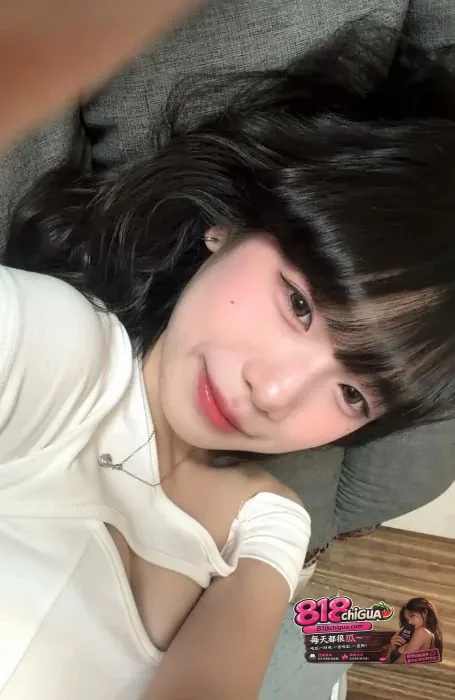 国际版抖音极品高颜值七七前男友房间后入猛干自慰视频泄密女主浪叫高潮失控蜜穴抽插淫液喷溅