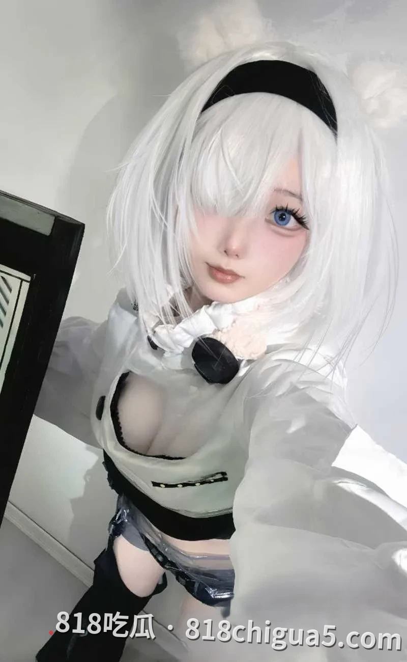 推特福利姬希尔薇 COS制服裸舞合集 性感舞姿尽显淫荡风骚