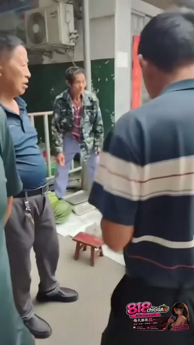 偷西瓜也算法网难逃！宣城宁国警方押解嫌犯指认现场，别拿“顺手牵羊”不当犯罪
