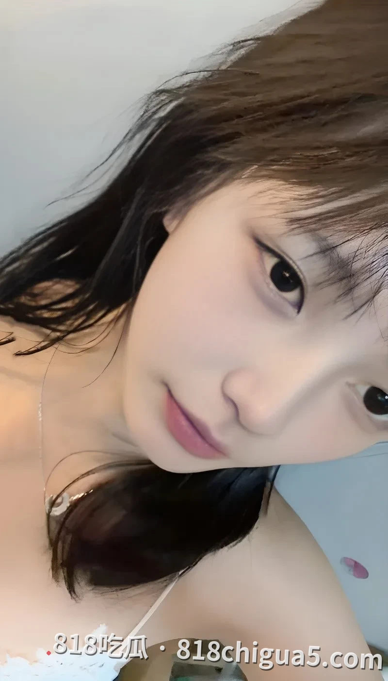 小博主小一yy被曝与渣男线下约炮全程惨遭调教跪舔式口交无套后入各种姿势轮番上阵
