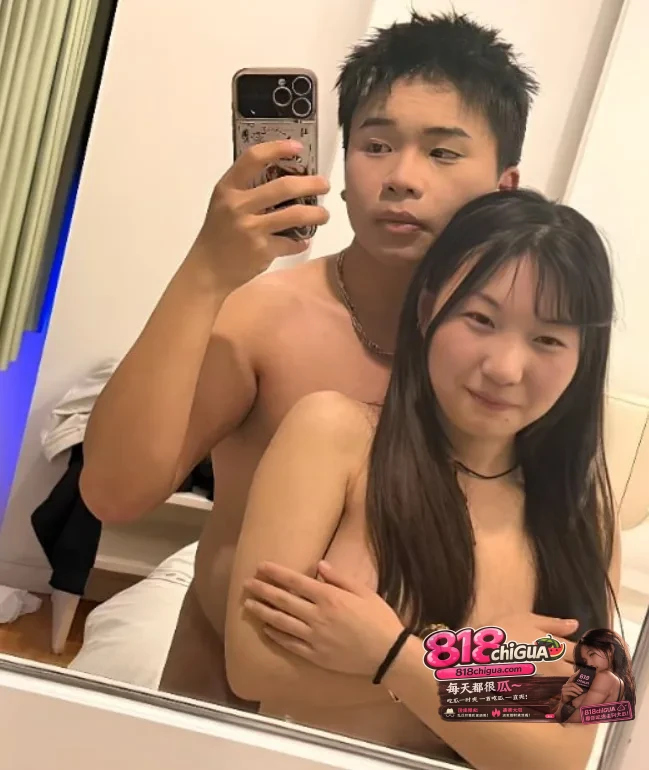 安徽合肥母狗女大 被渣男赵匡胤酒店调教顶尖口活玩起花式深喉骚气冲天！
