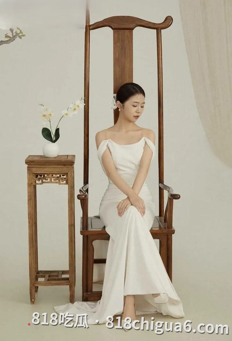 山东纯美新娘小欣婚礼现场被摄影师口爆 还是领导专属肉便器 只能说娶了他这辈子有了
