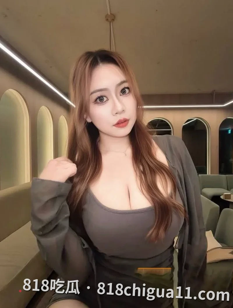 夜店女王宜萱酒店与前男友性爱视频泄露!性感红唇深喉口交,丰满双峰上下摇晃,乳头喷射乳汁场面。