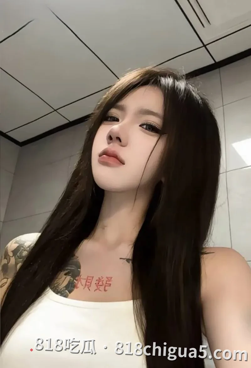 江苏盐城建湖精神小妹金雅婷吸电子烟上头 白虎嫩穴被男友猛干后拍摄视频