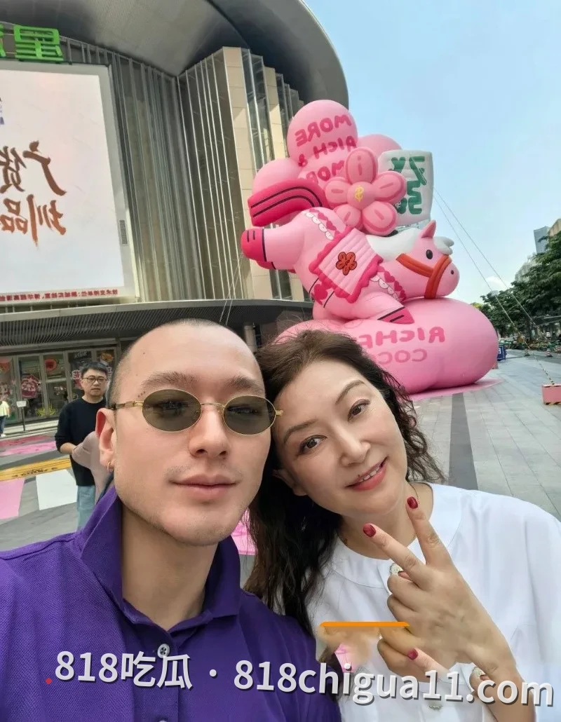 前重庆市市长黄奇帆涉嫌贪污腐败就此落马!隐藏多年的地下情人竟是律师彭静,终究还是倒在了女人的石榴裙下,不雅视频惨遭流出。