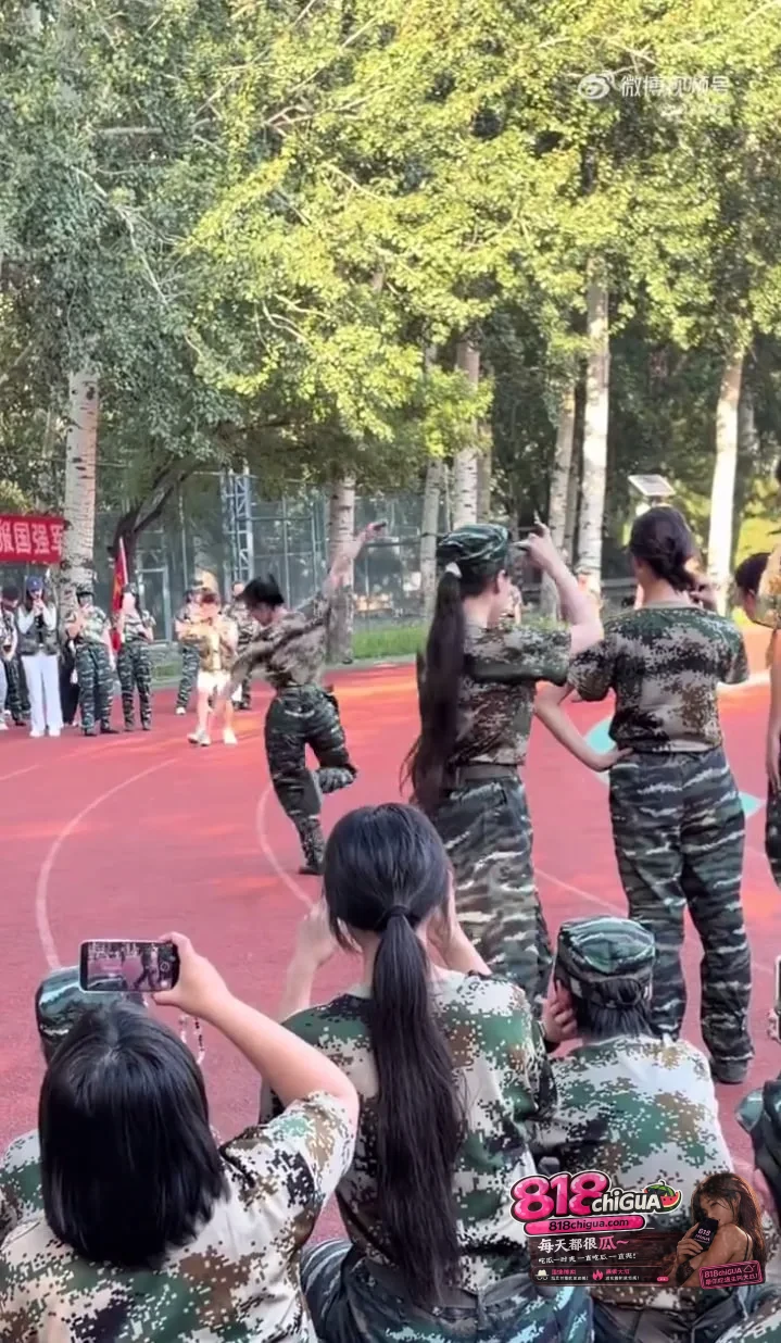 别人军训踢正步,他们直接开武林大会!北体军训遍地是“武状元”