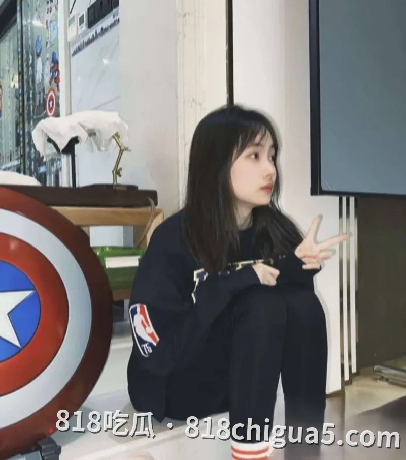 白天白衣天使 晚上吸精母狗 清纯实习护士吕静雯被大哥调教视频曝光