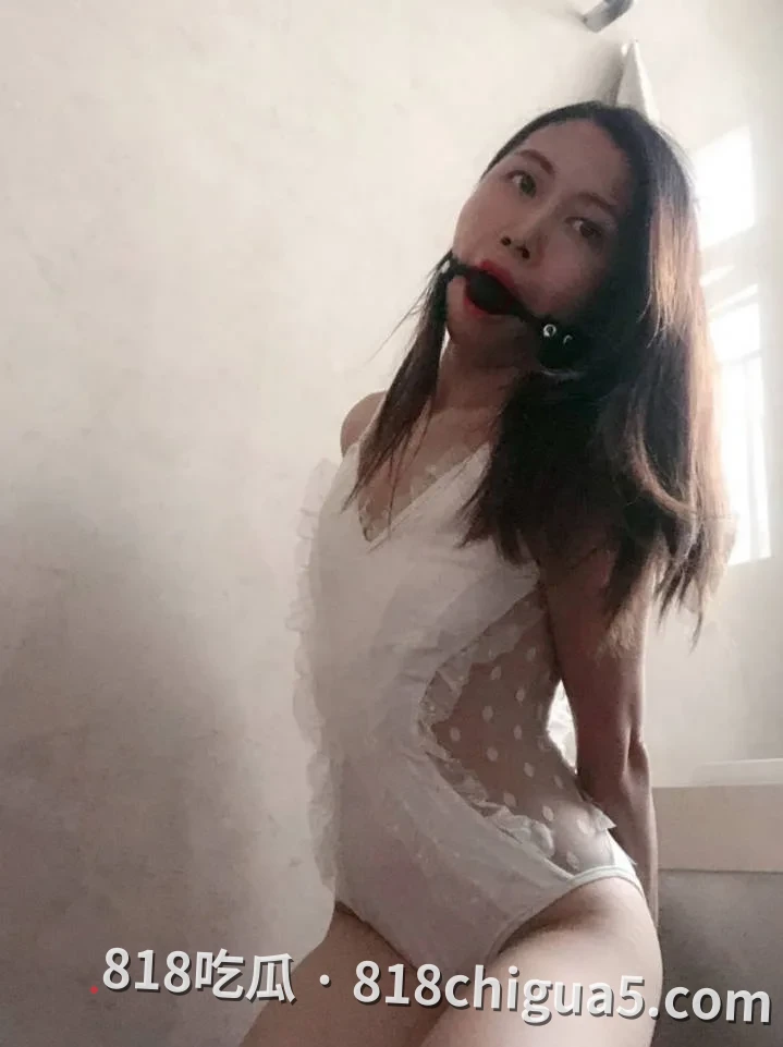 极品反差少妇【岁月了然】趁着老公加班出轨隔壁老王！被大屌狂凿，撞击声响彻房间，彻底操到神志全无！
