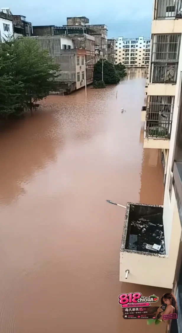 台风“紫檀”重创广西宁明:明江遭遇建站最大洪水,多方驰援筑牢生死防线