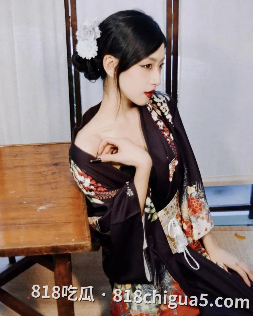 南京艺术学院舞蹈系邓亚丽不雅露脸自拍流出 女上位超会摇 超敏感痉挛体质