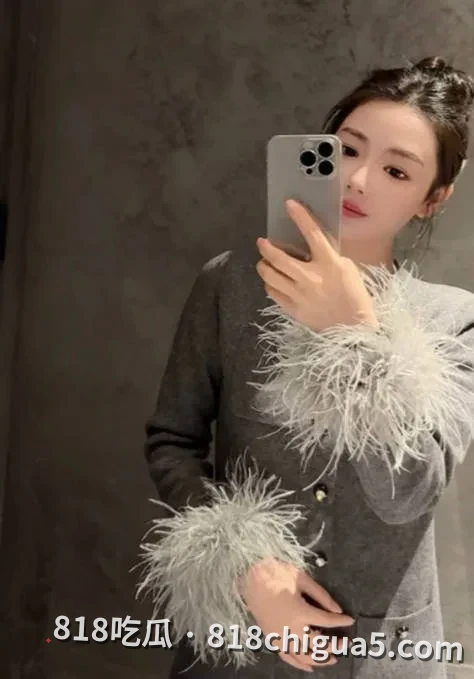 快手百万粉网红一哥脱口秀直播自曝出轨!与465万粉女主播乐宝宝暧昧黑历史全盘脱出,网友深扒曝光淫秽视频!