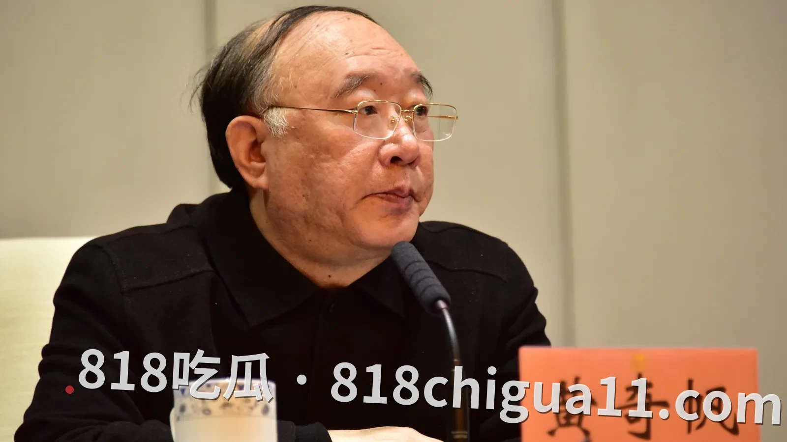 “不倒翁”黄奇帆倒了,最值得想的不是他贪没贪