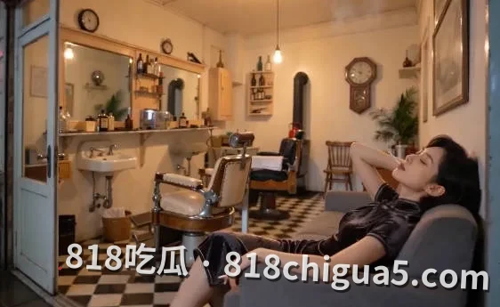 AI成人短剧《咯咯哒的一天!痴心发廊妹雨夜献身,主动张开双腿还被当妓女玩!