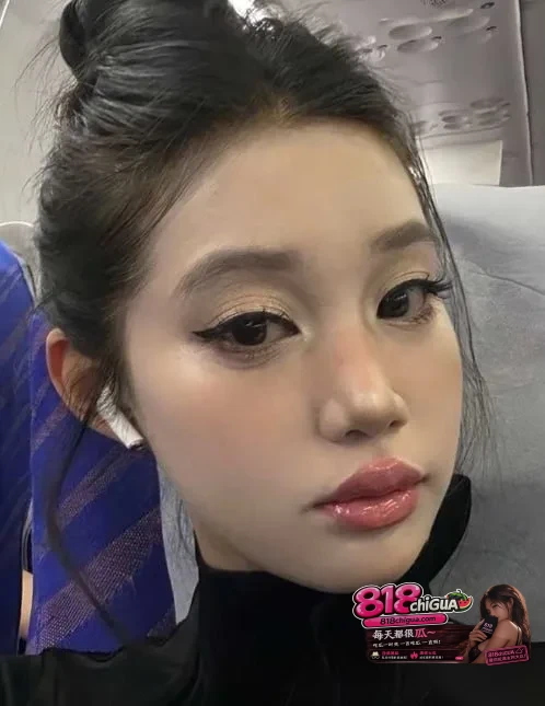 高颜值网绝美尤物zoe性爱私拍全裸激战指奸肛穴同时绽露脸啪啪无套中出怼拍特写堪比AV!