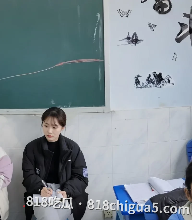 青海师大文学院气质学姐 陆知夏 与学长激情做爱 校花皮囊下是彻底的精液便器