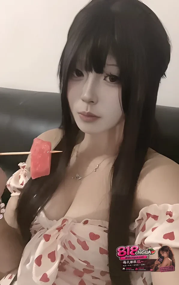 爆乳网红大便里的金针菇天生淫荡尤物聊骚自慰黑丝撅臀秀湿润美鲍 跳蛋自慰带出潺潺白汁