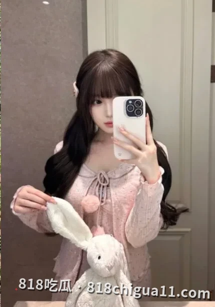 吉林长春清纯少女栾翠华被富少勾搭性爱视频曝光!娇嫩大奶子被揉捏的发红,紧致骚逼无套爆操,叫的越淫荡肏的越快。